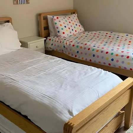 Howick House - Gorgeous Cosy Style Location - Sleeps 9 Holiday home *