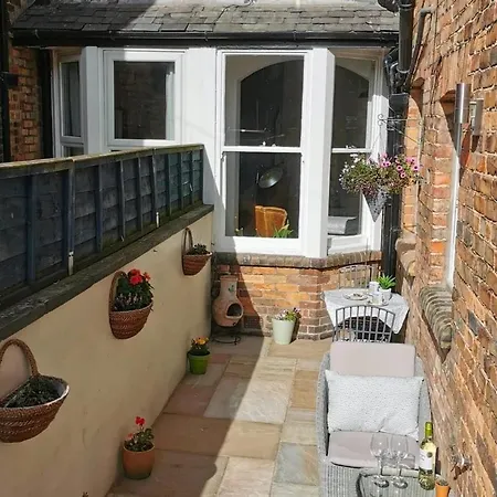 Holiday home Howick House - Gorgeous Cosy Style Location - Sleeps 9 Filey