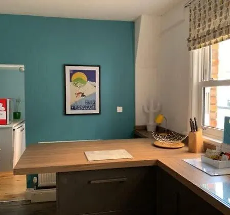 Howick House - Gorgeous Cosy Style Location - Sleeps 9 Holiday home